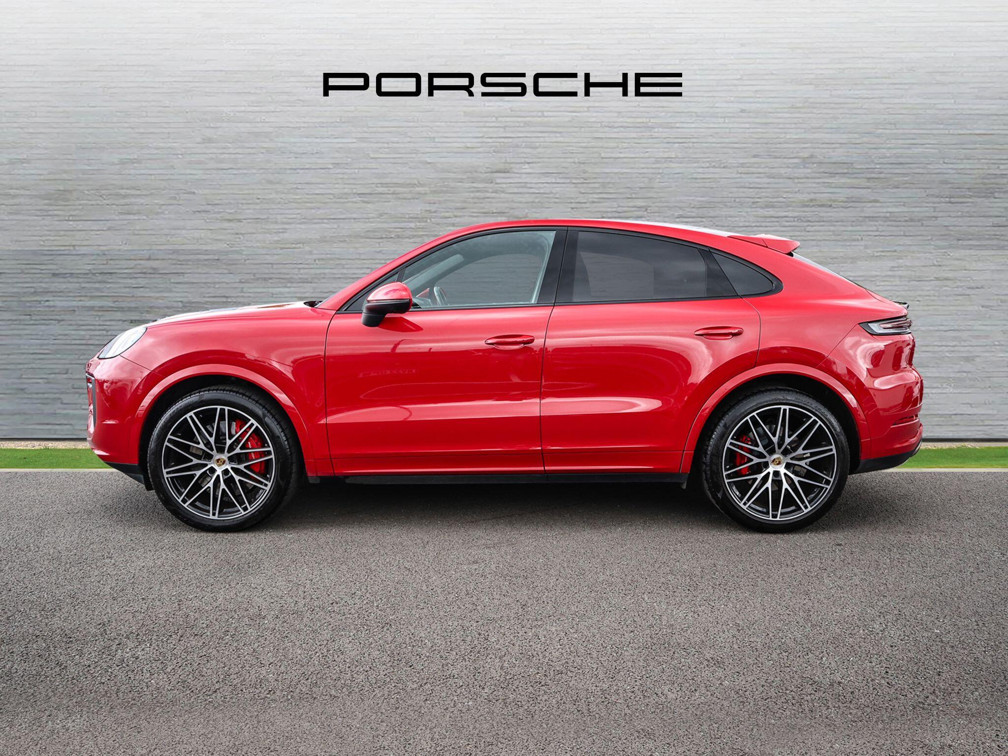 Porsche Cayenne view 38