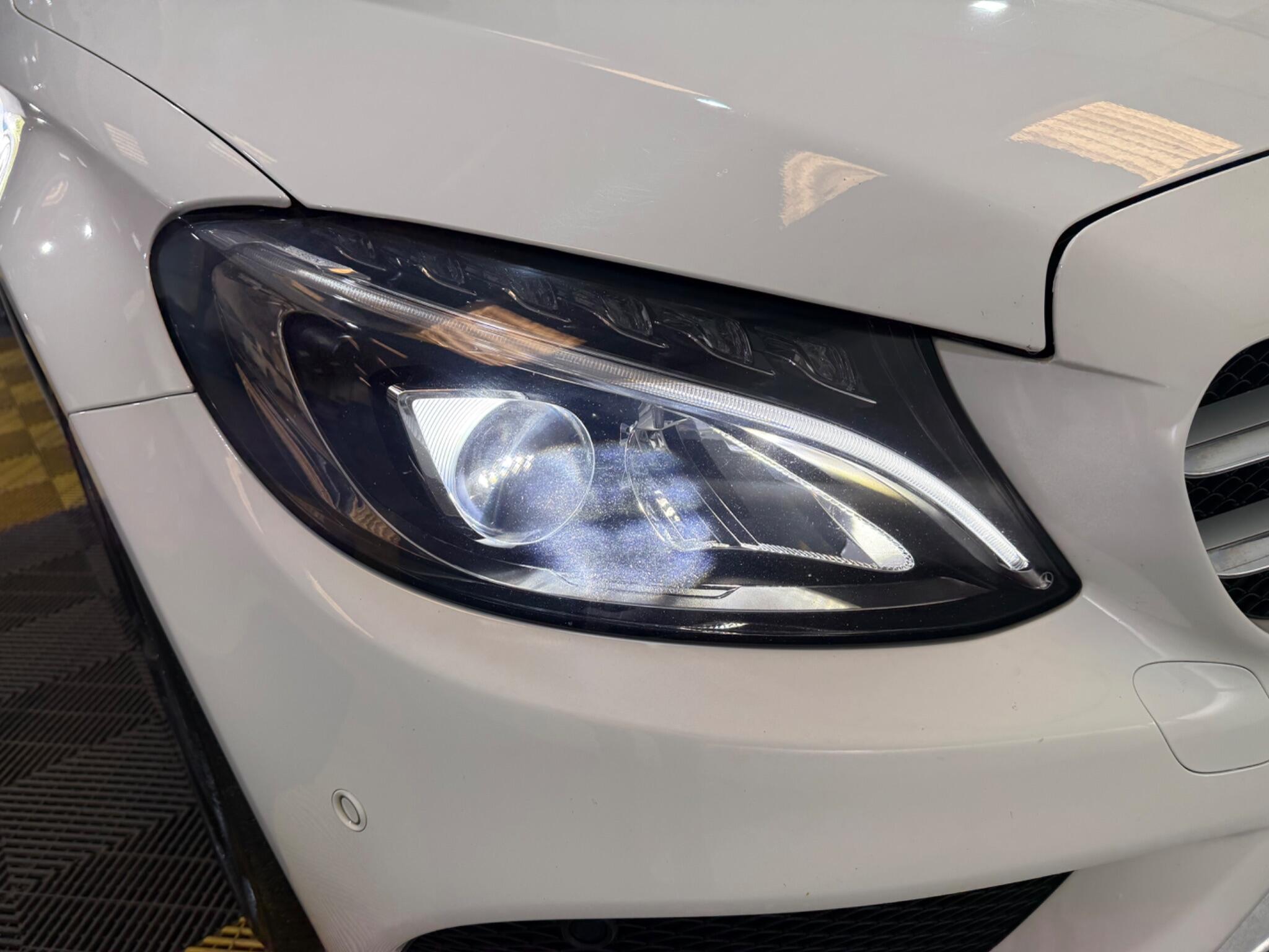 Mercedes-Benz C-Class view 58