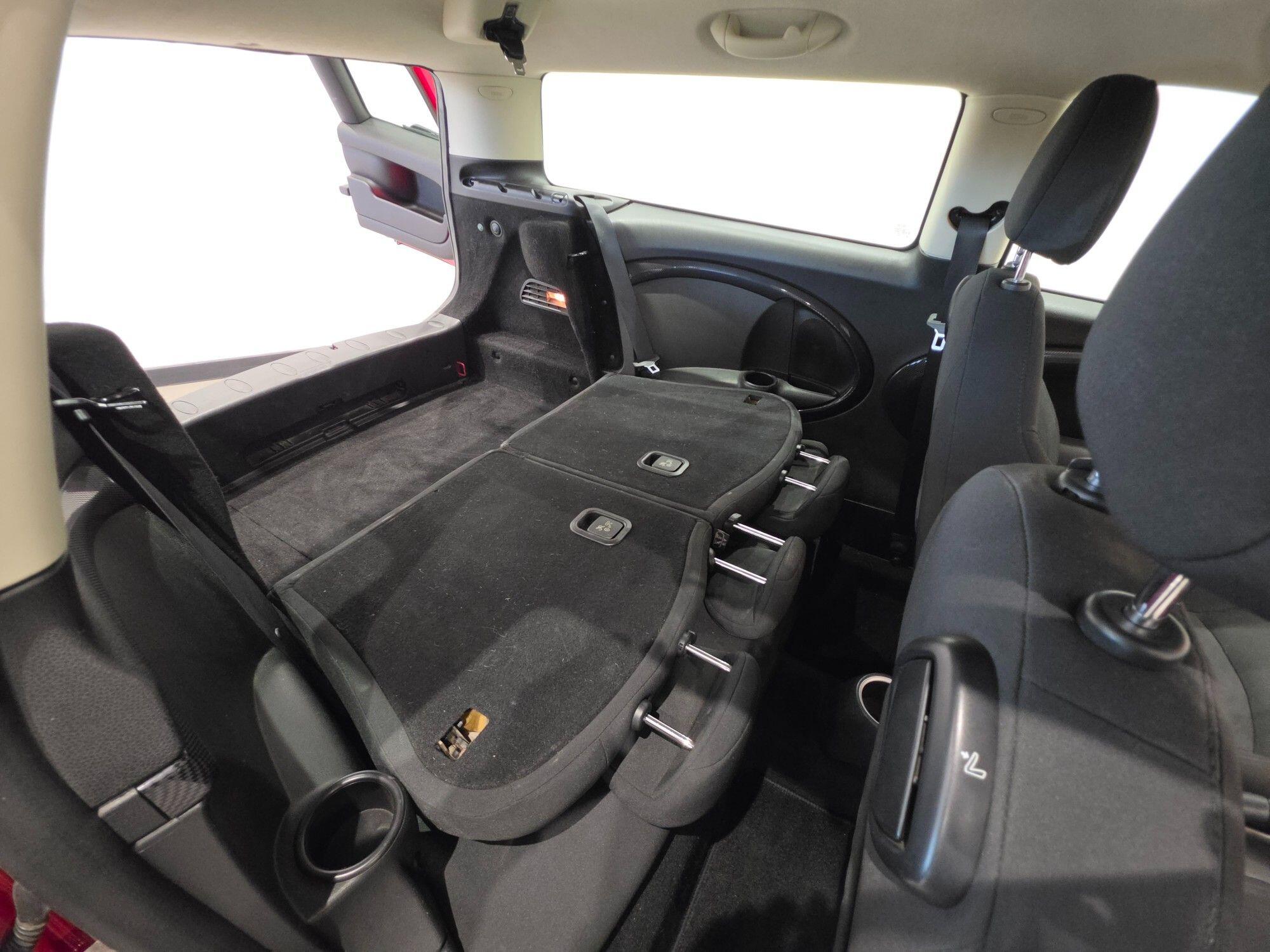 Mini Clubman view 43