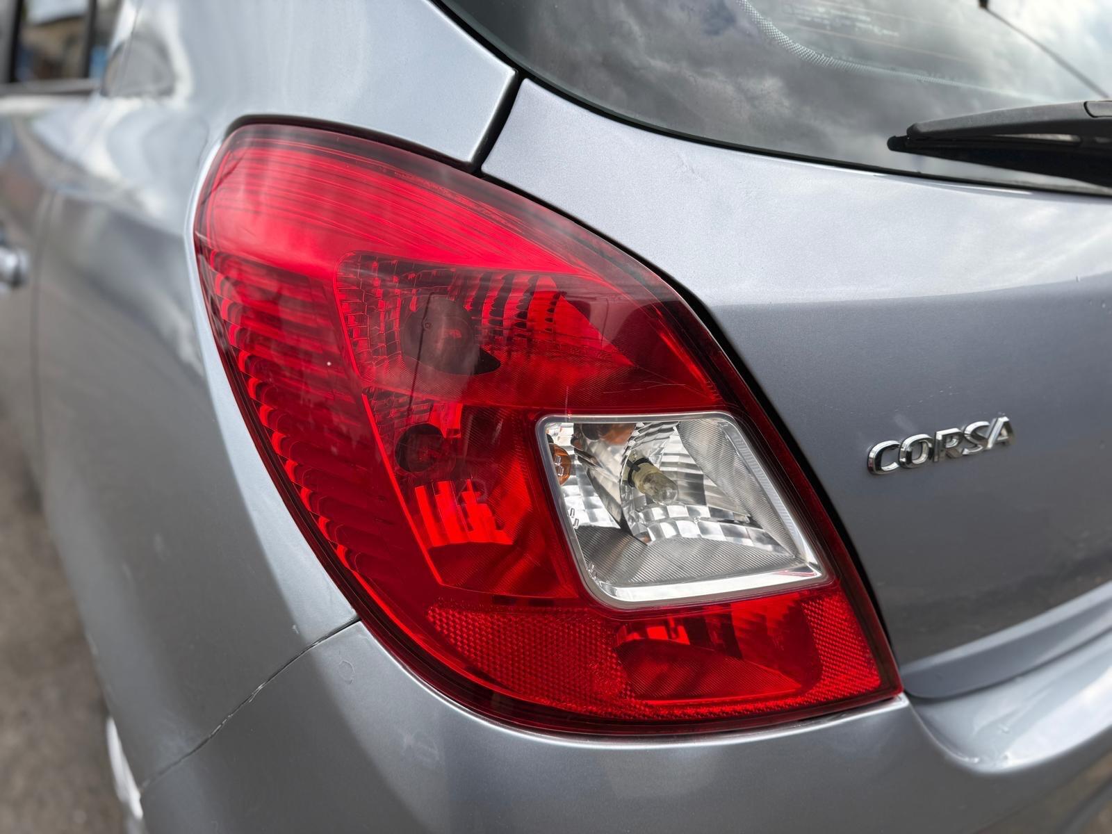 Vauxhall Corsa view 44