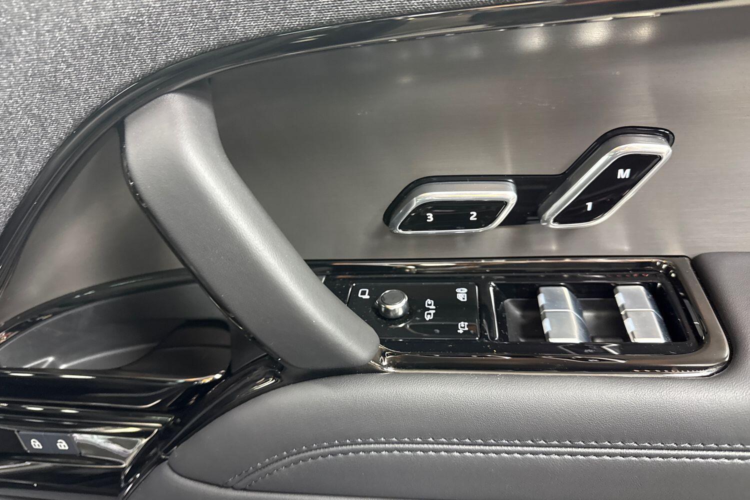 Land Rover Range Rover Sport view 21