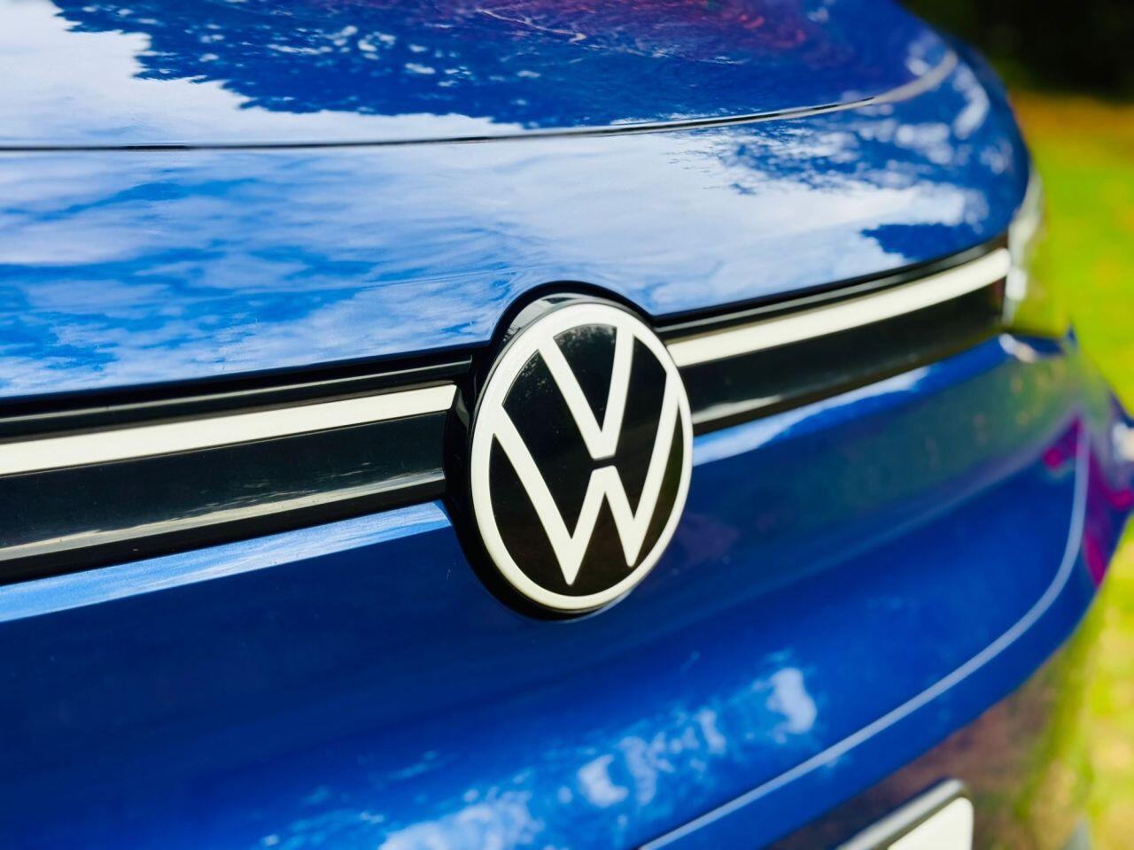 Volkswagen Id.4 view 4