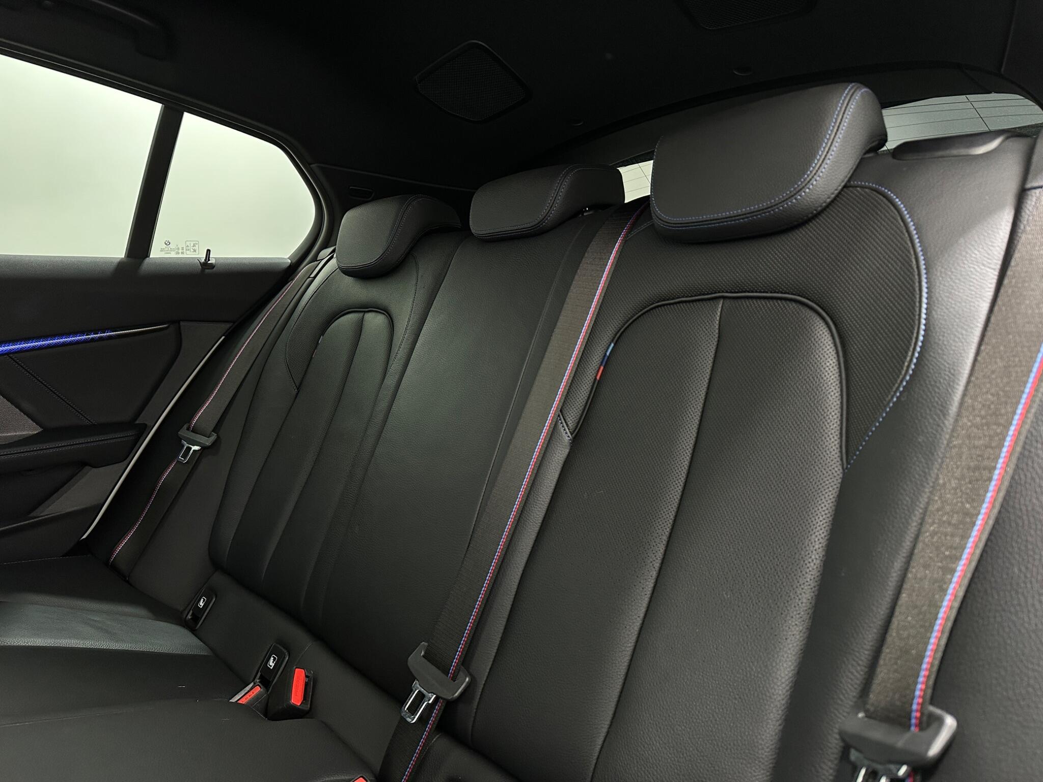 BMW 1 Series view 42