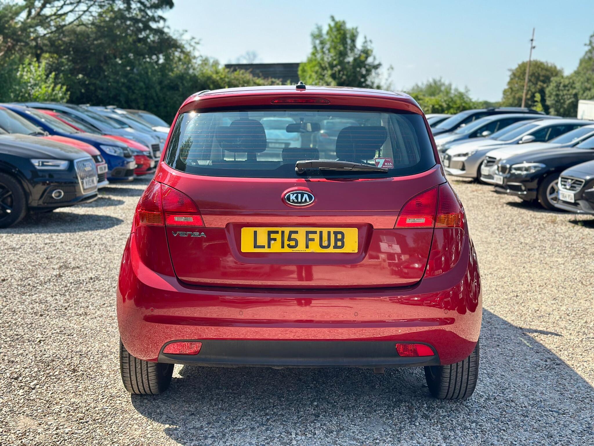 Kia Venga view 15
