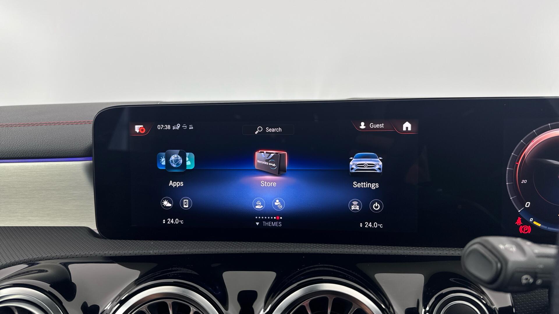 Mercedes-Benz CLA view 30