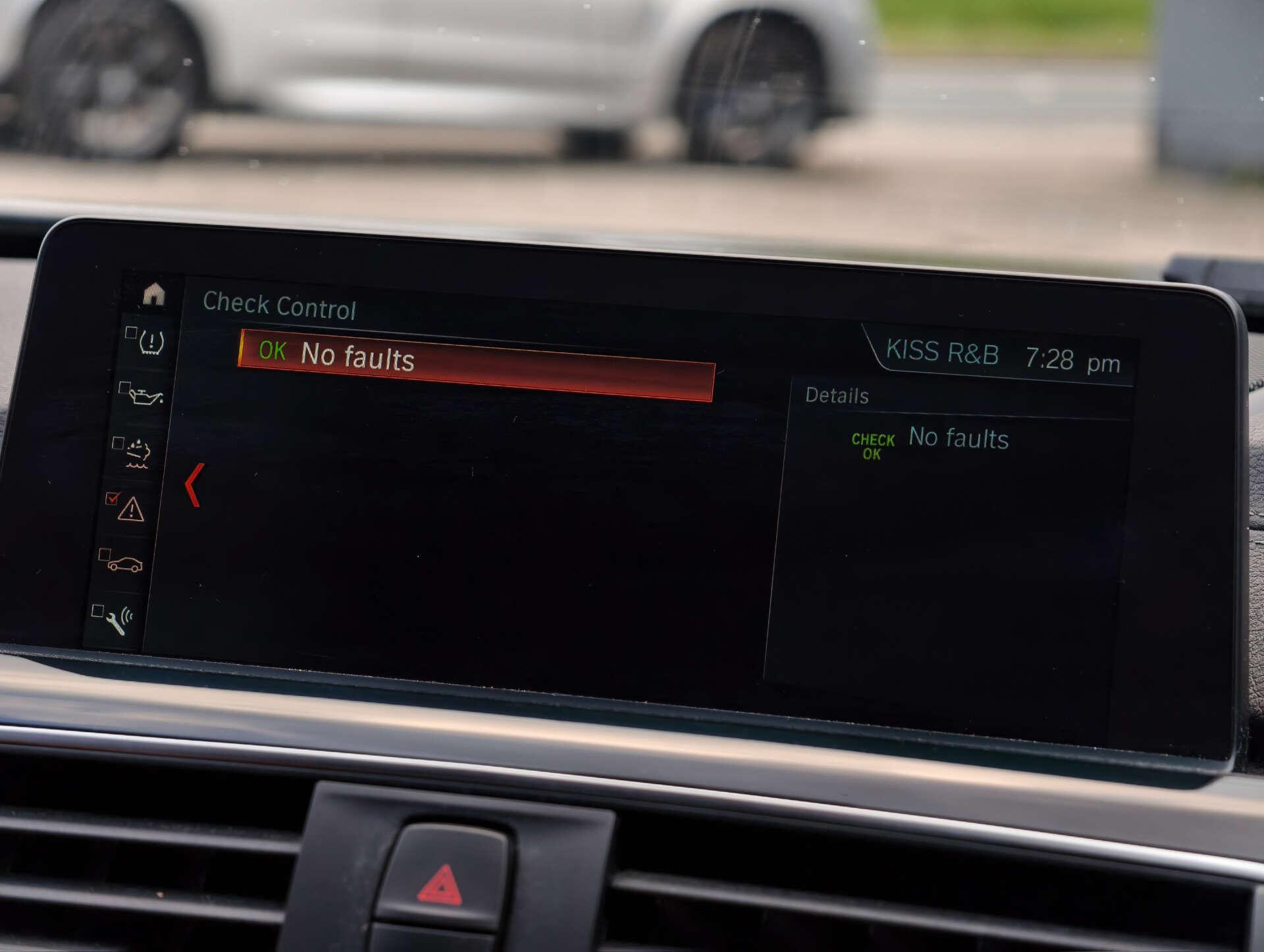 BMW 3 Series view 48