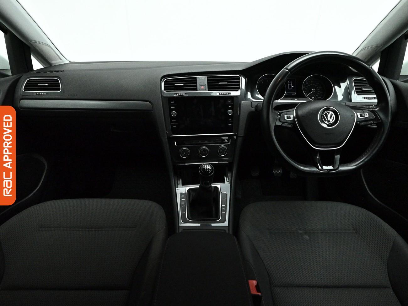 Volkswagen Golf view 2