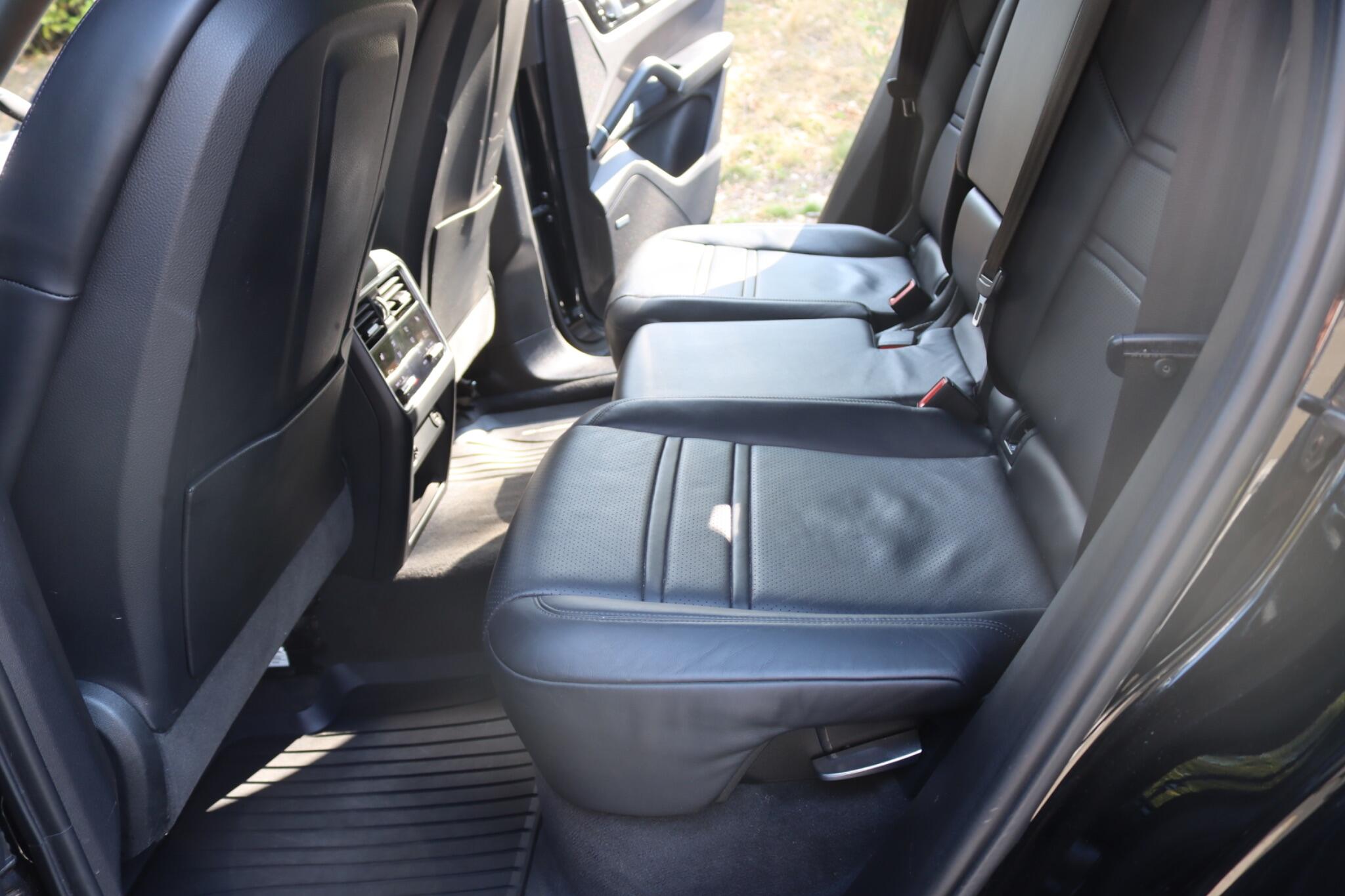 Porsche Cayenne view 5