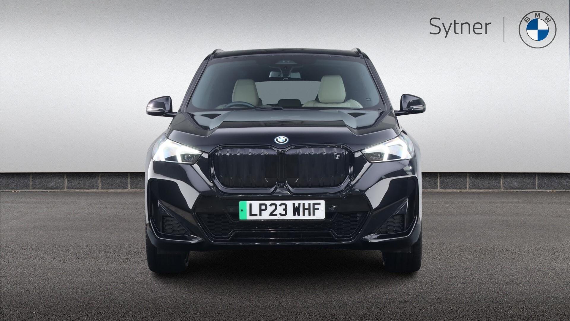 BMW Ix1 view 16
