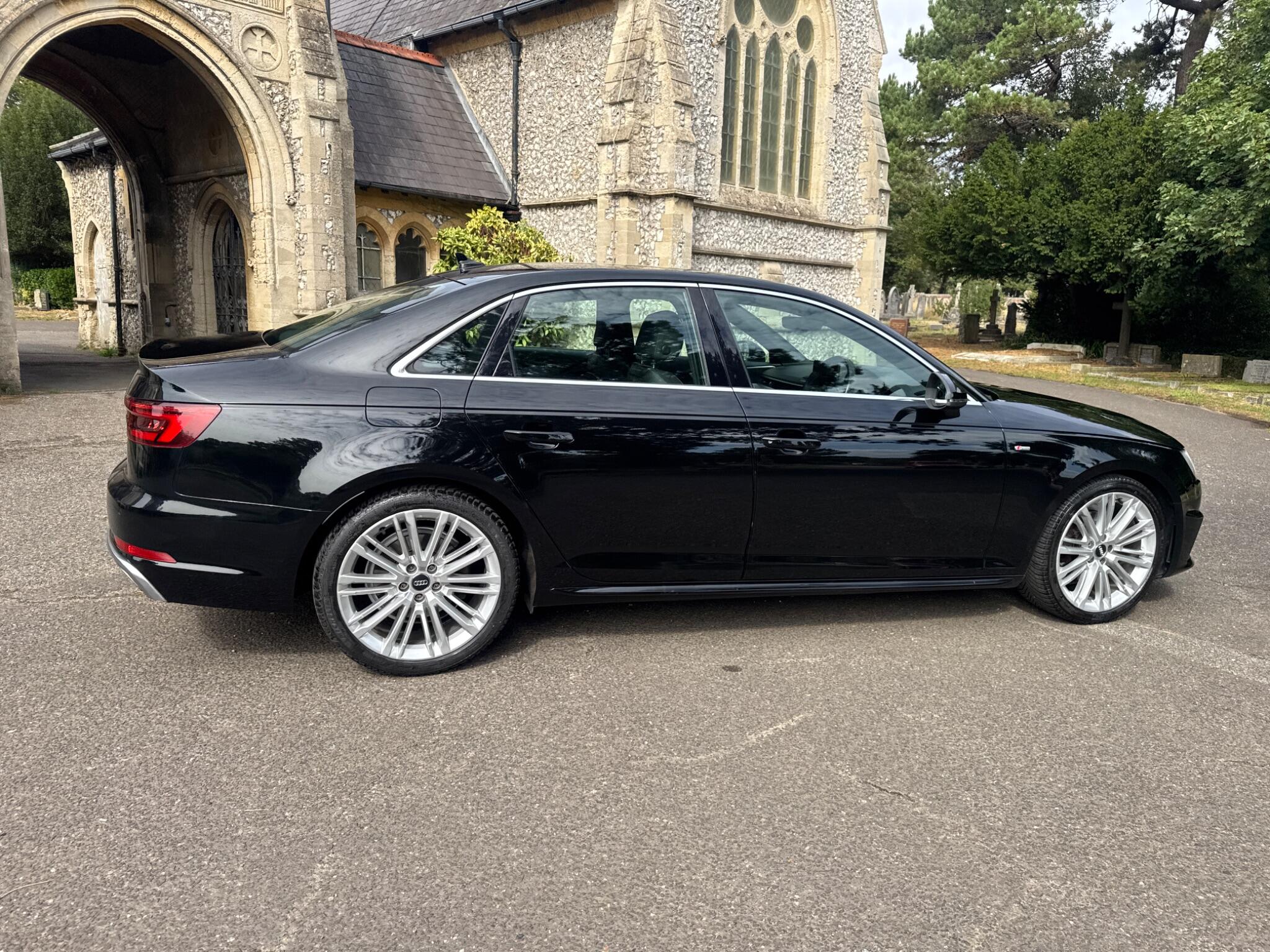 Audi A4 view 20