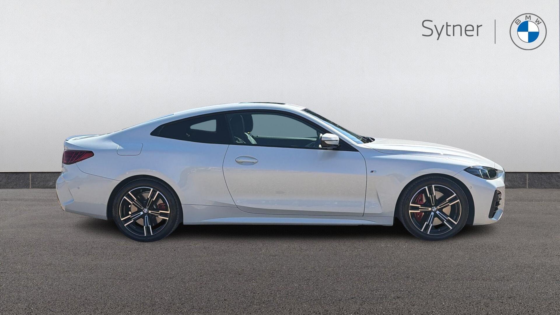 BMW 4 Series view 3