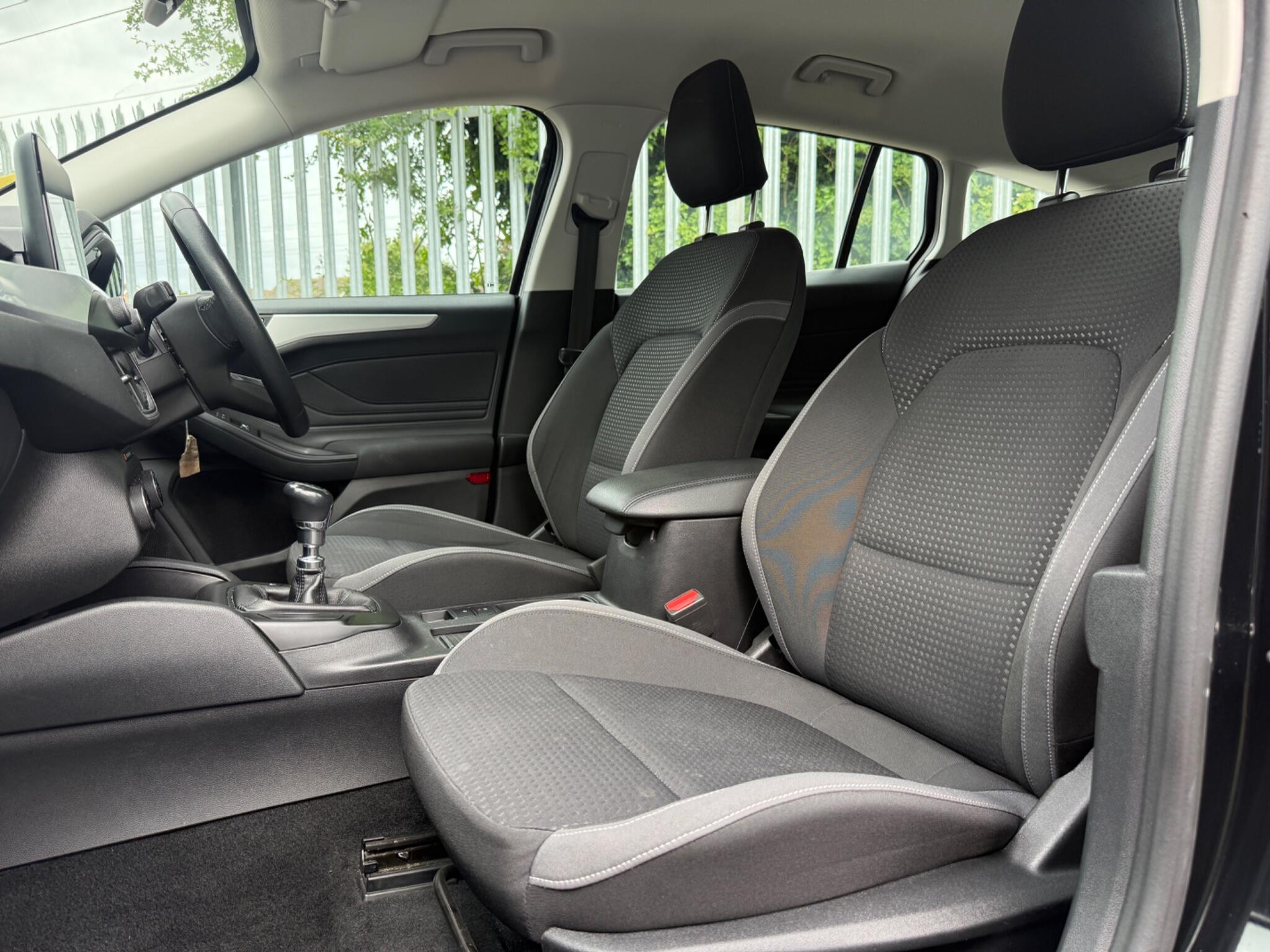 2019 Ford Focus image 48