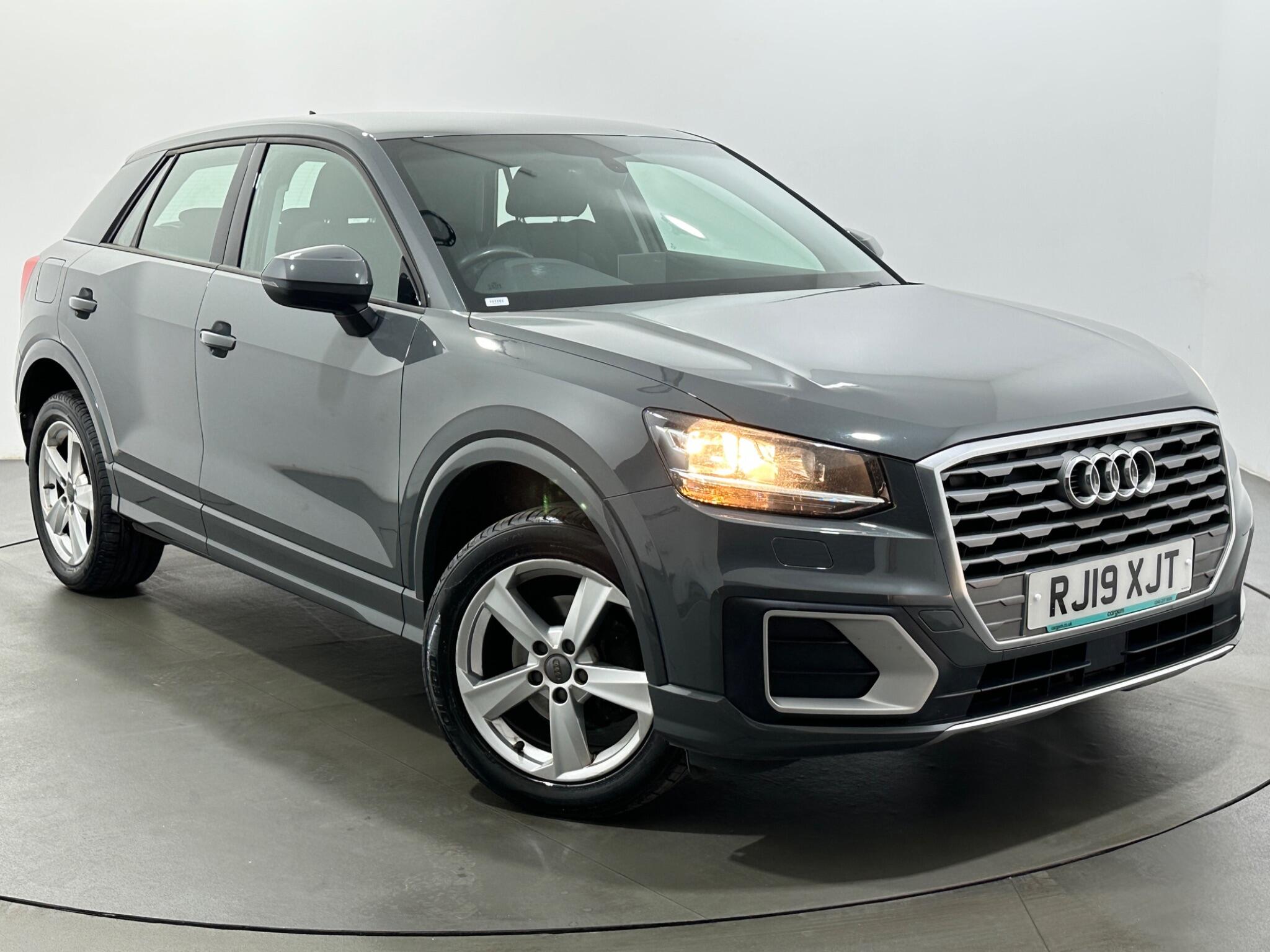 Audi Q2 view 55