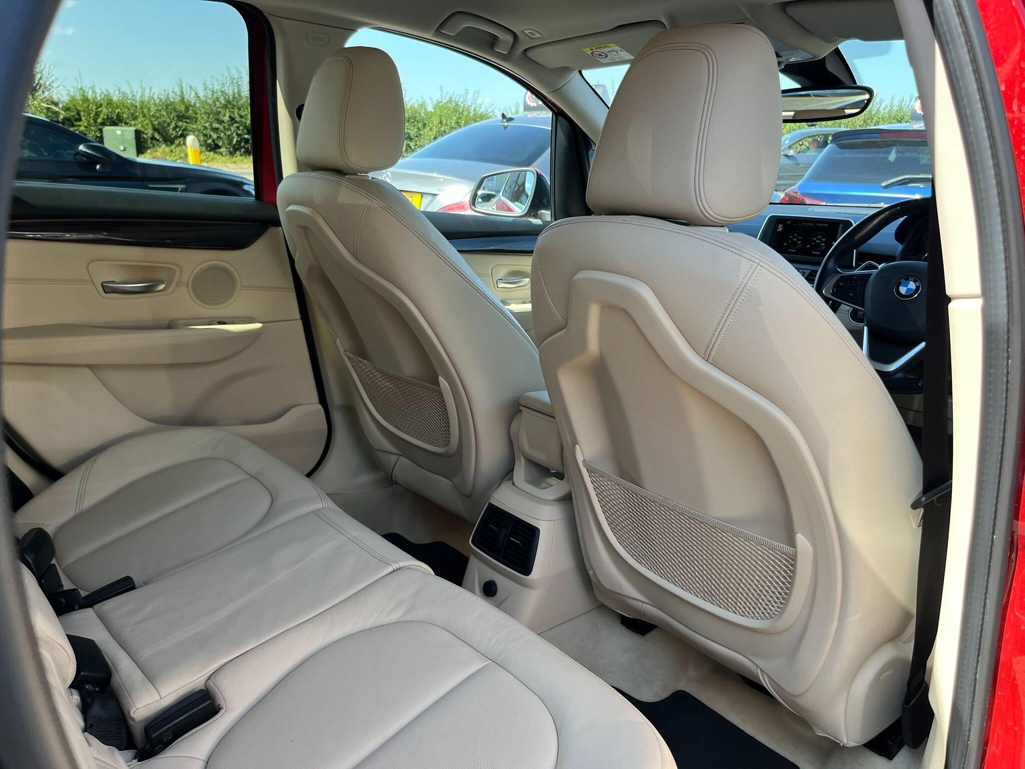 BMW 2 Series Active Tourer view 35