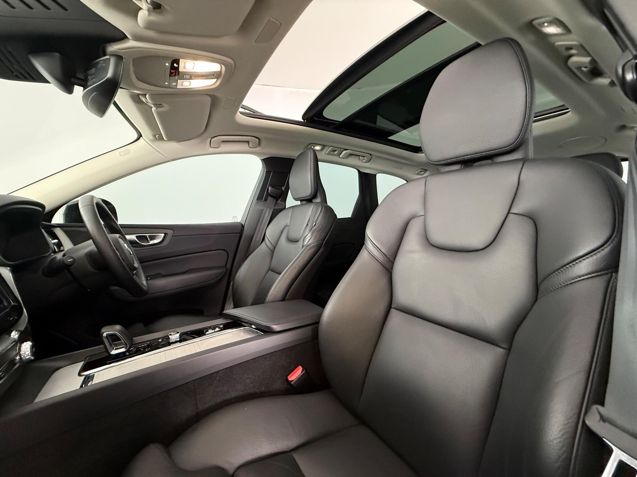 Volvo XC60 view 33