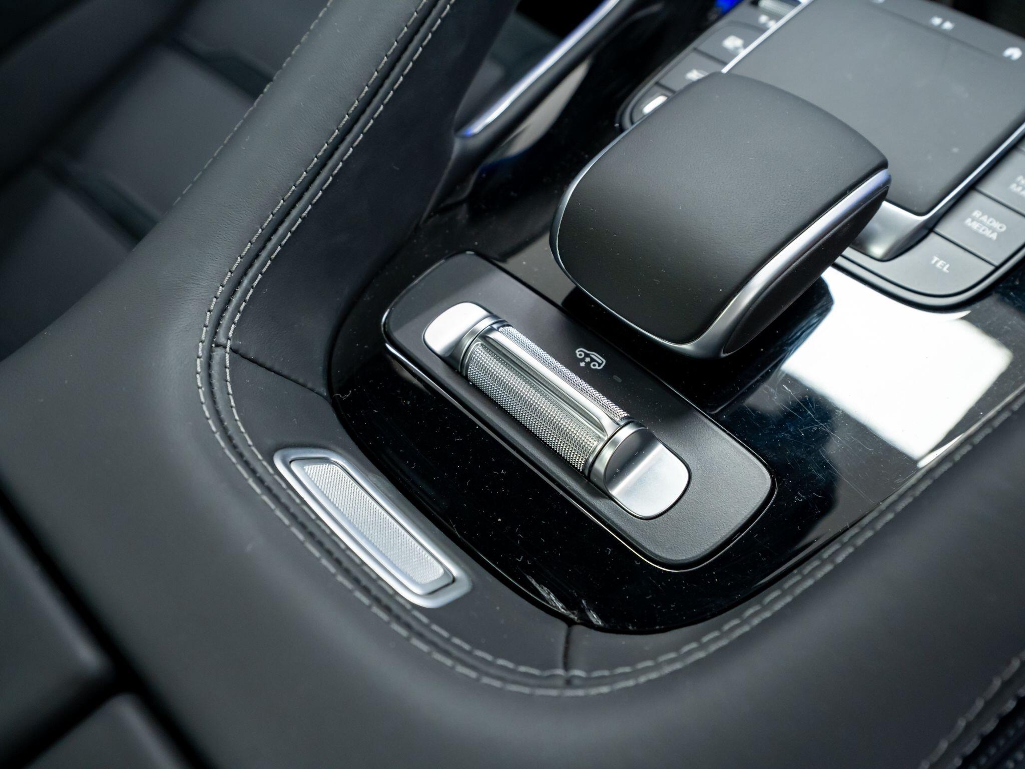 Mercedes-Benz GLE view 18
