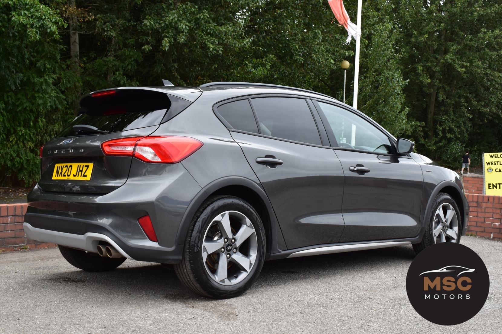 Ford Focus view 20