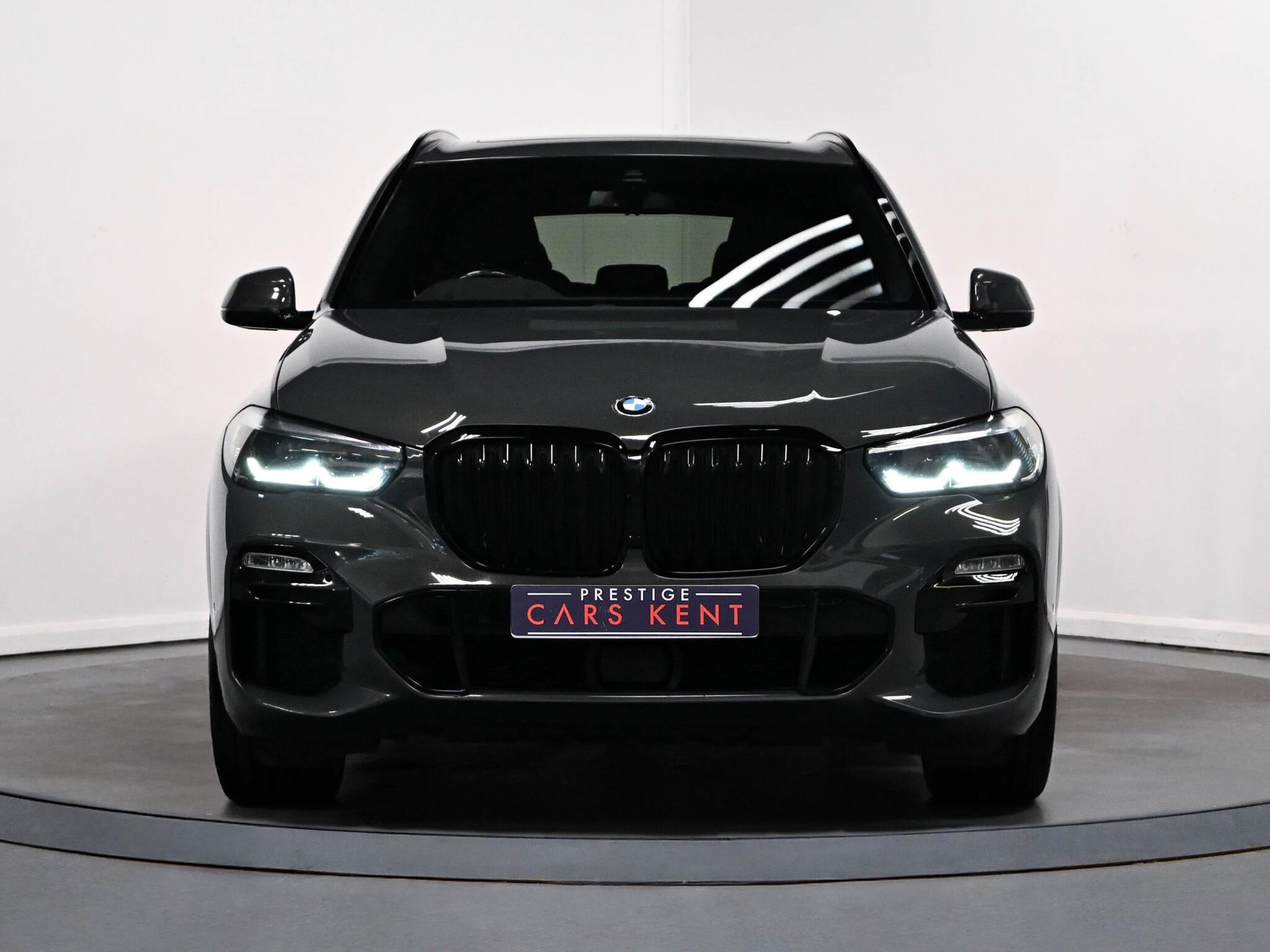 BMW X5 view 26
