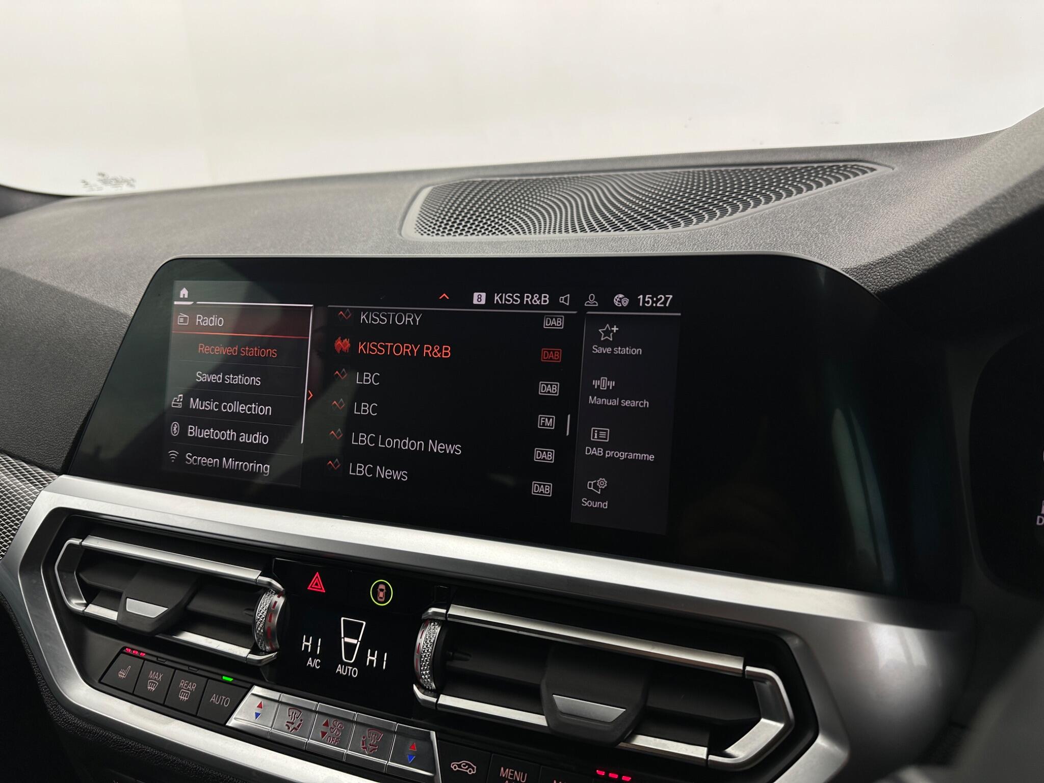 BMW 3 Series view 26