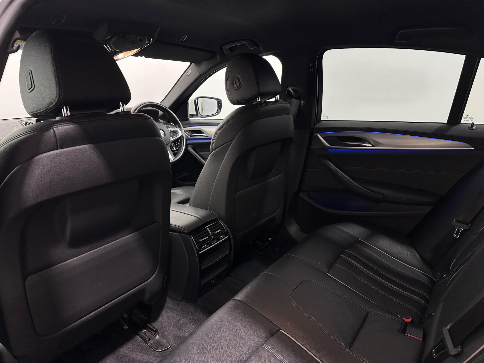 BMW 5 Series view 37