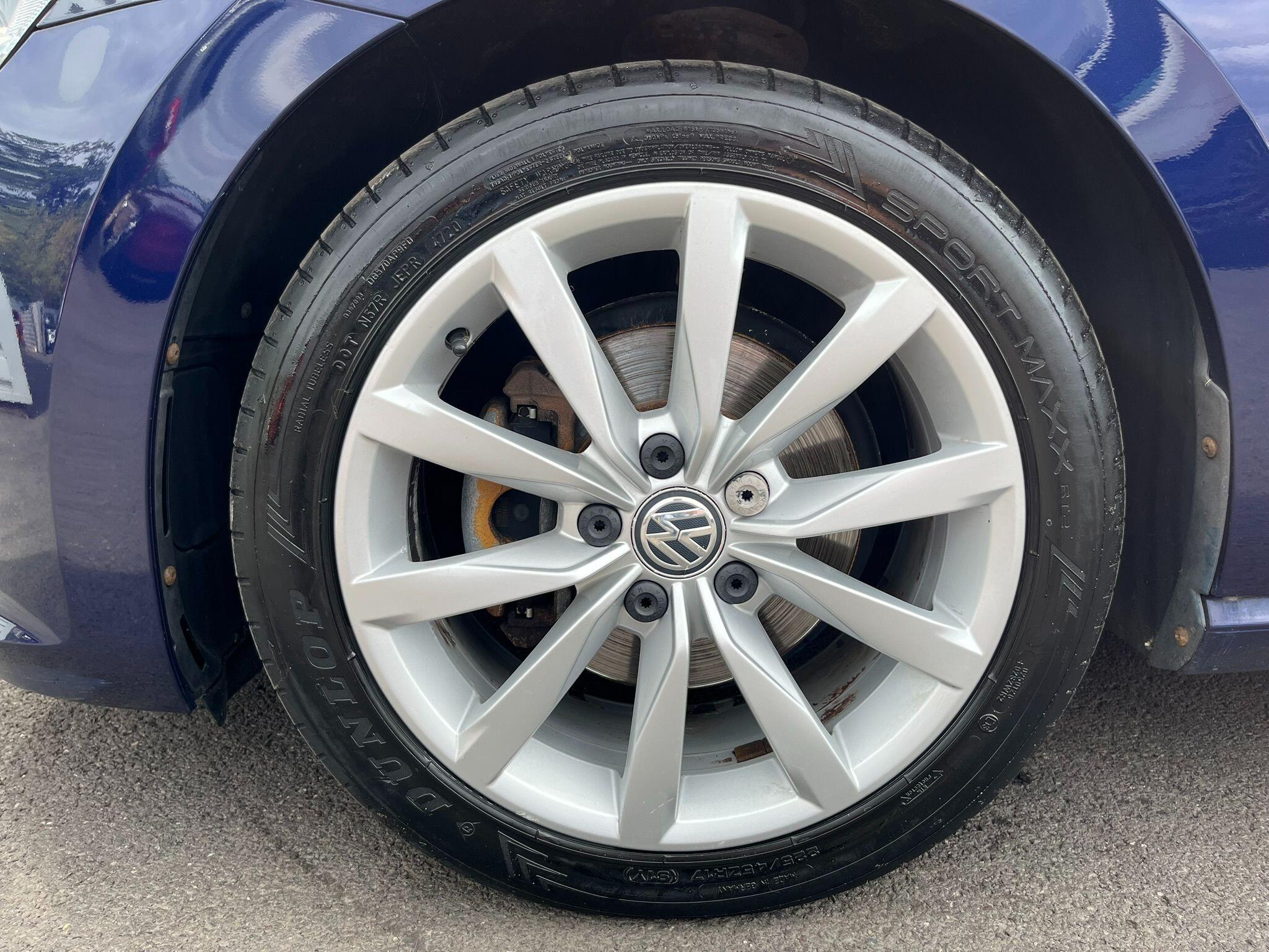 Volkswagen Golf SV view 45