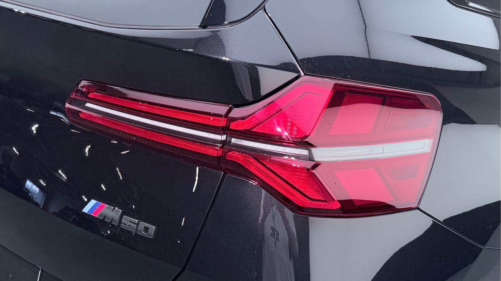 BMW X3 view 21