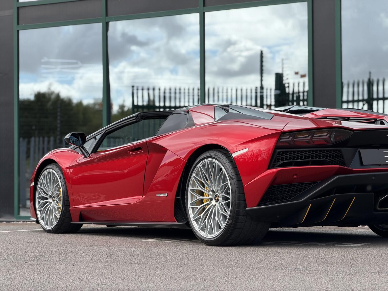 Lamborghini Aventador view 31
