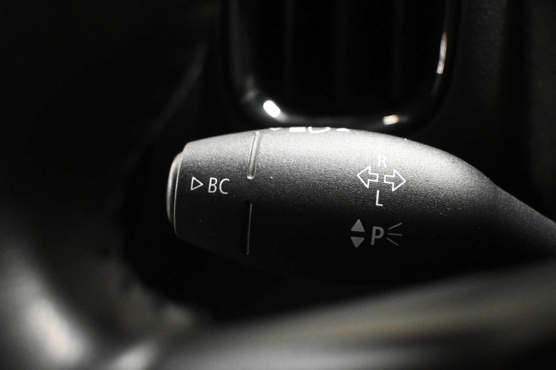 Mini Countryman view 36