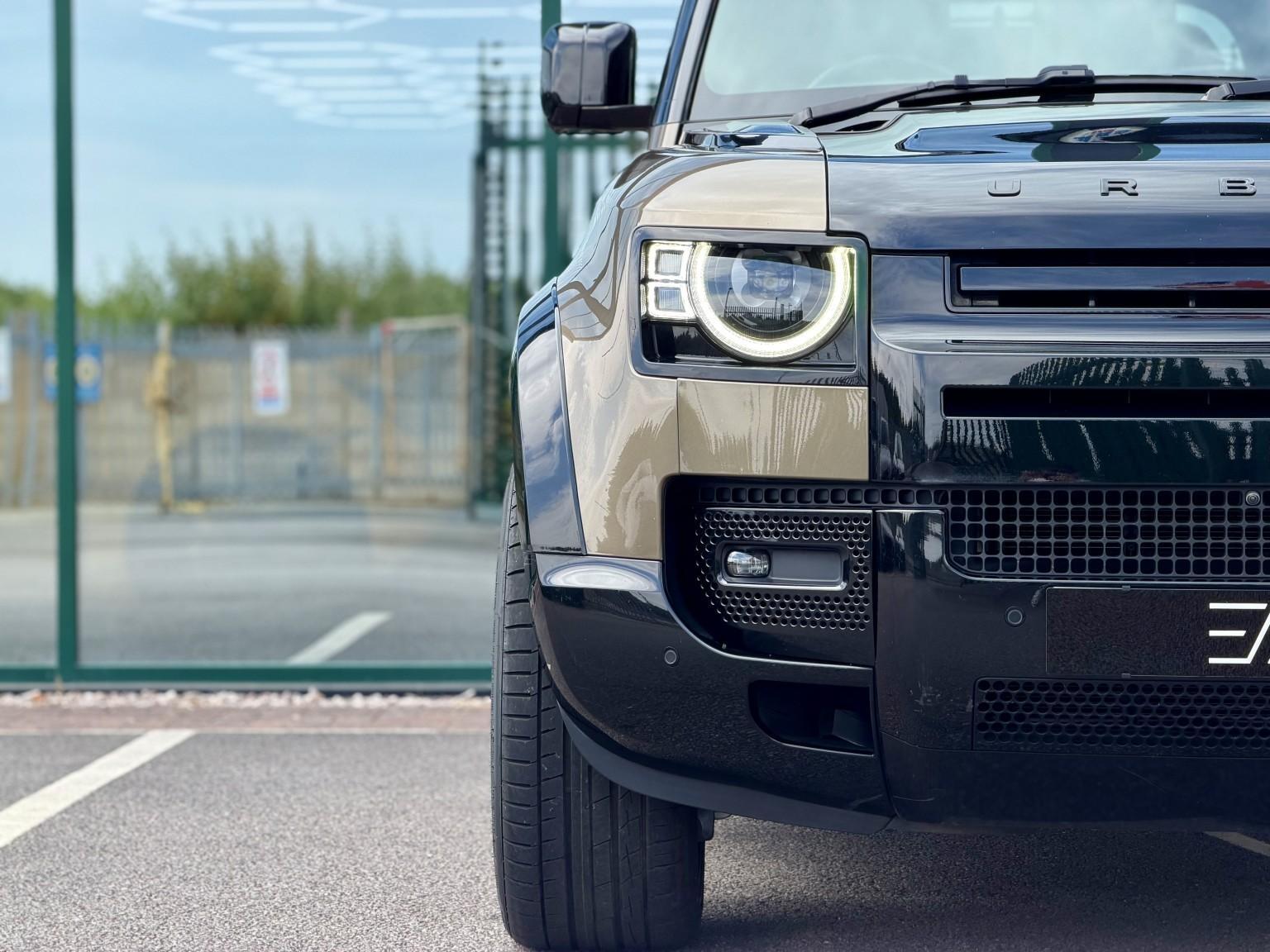 Land Rover Defender view 15