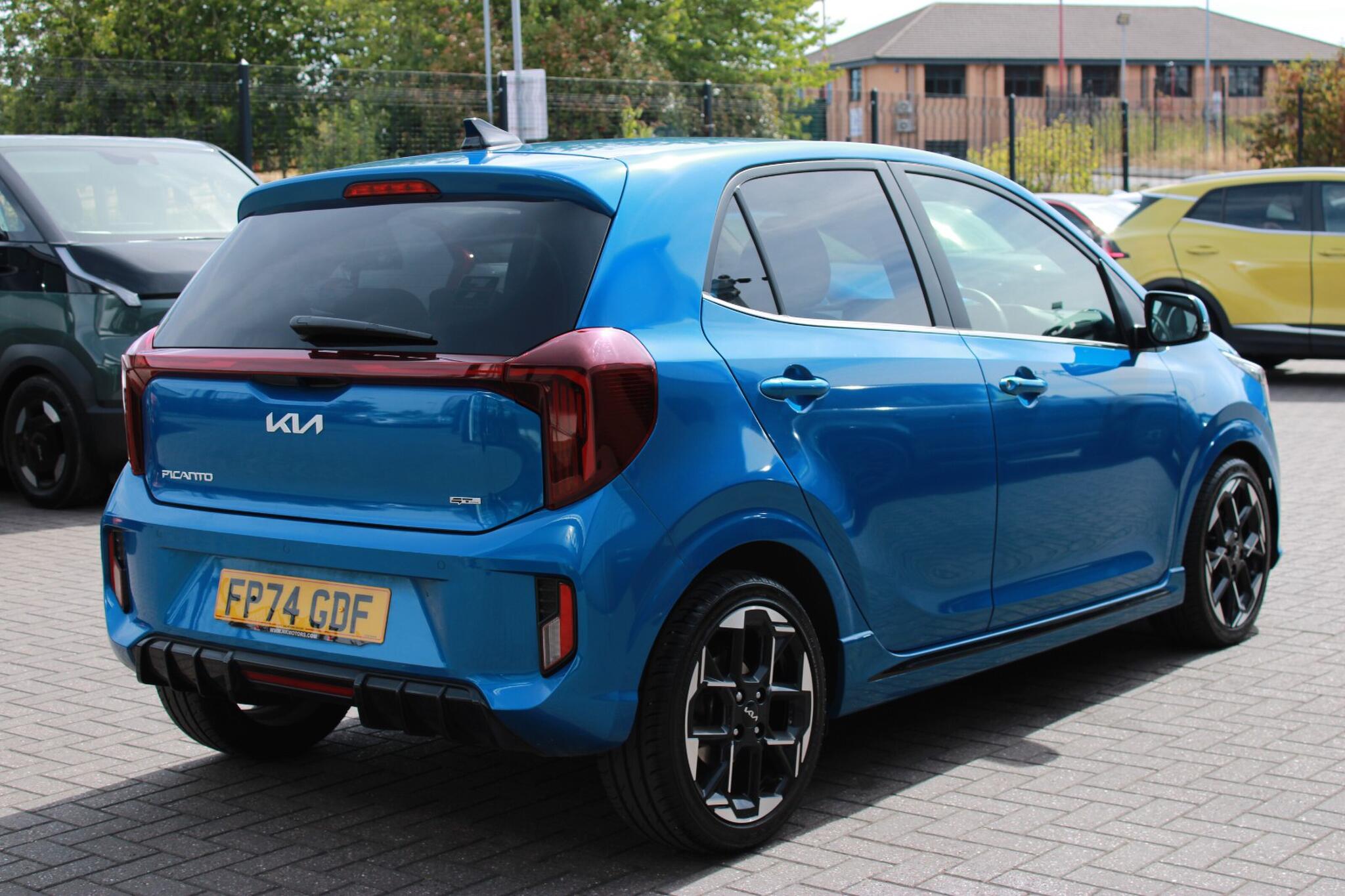 Kia Picanto view 8