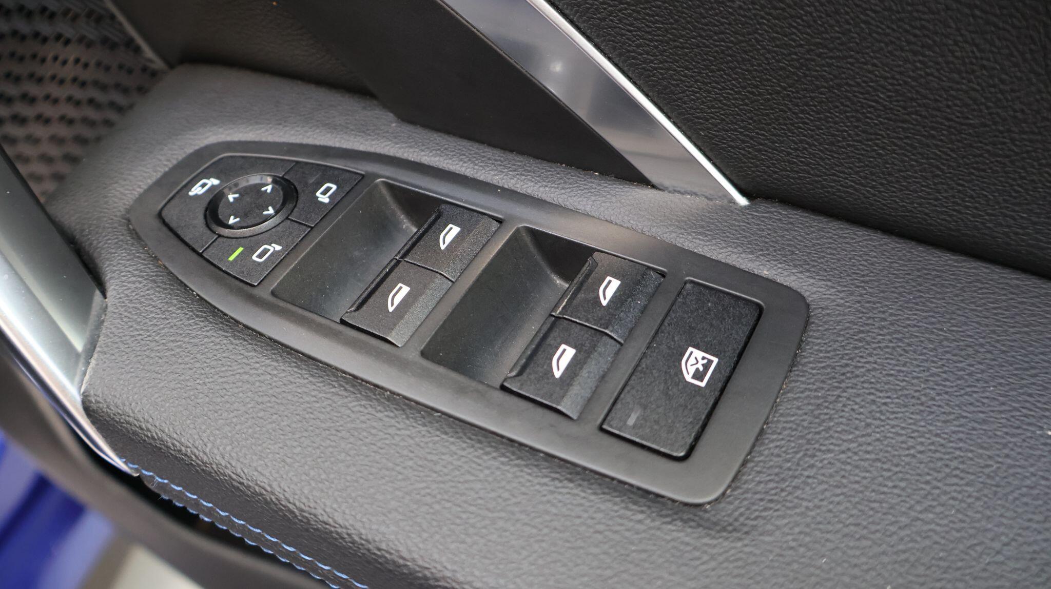 BMW X1 view 28