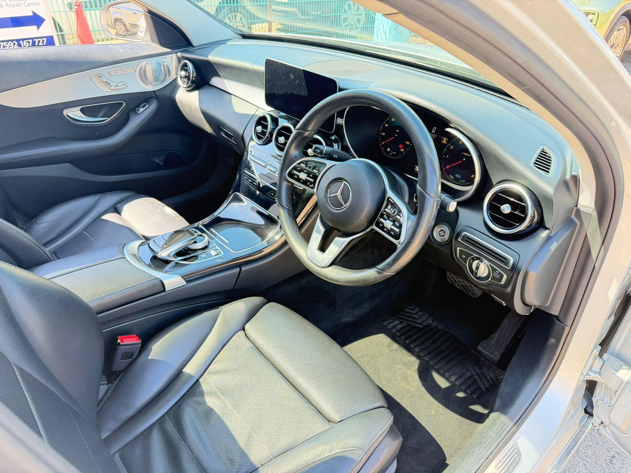 Mercedes-Benz C-Class view 11