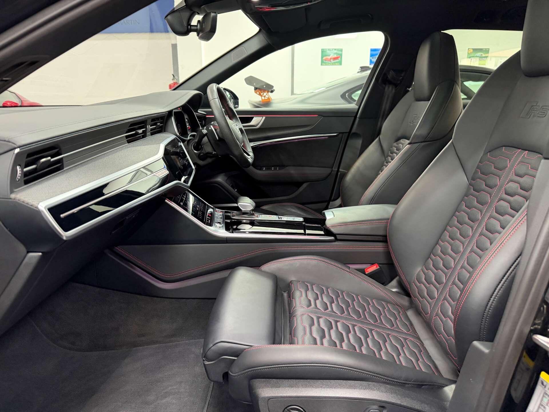 Audi RS6 view 49