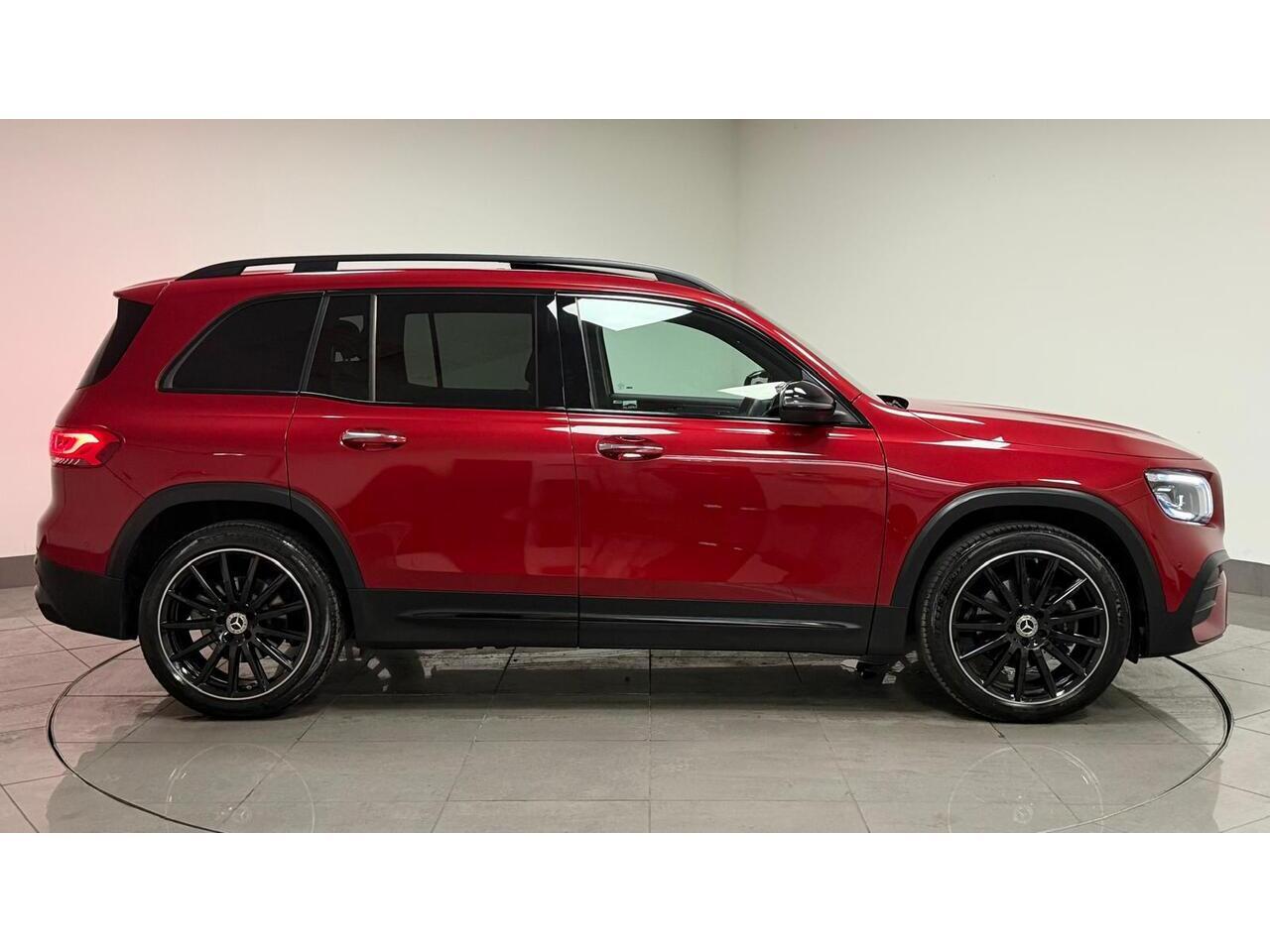 Mercedes-Benz GLB view 9