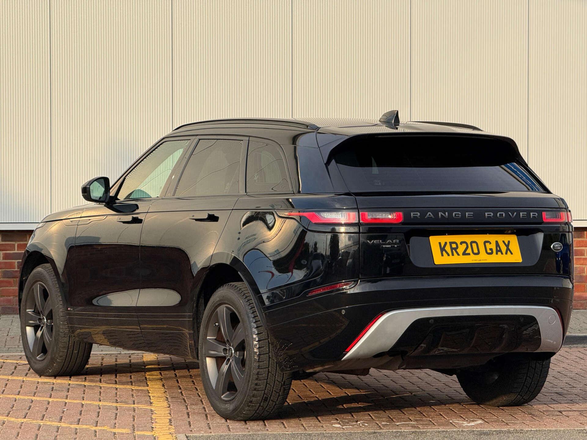 Land Rover Range Rover Velar view 4