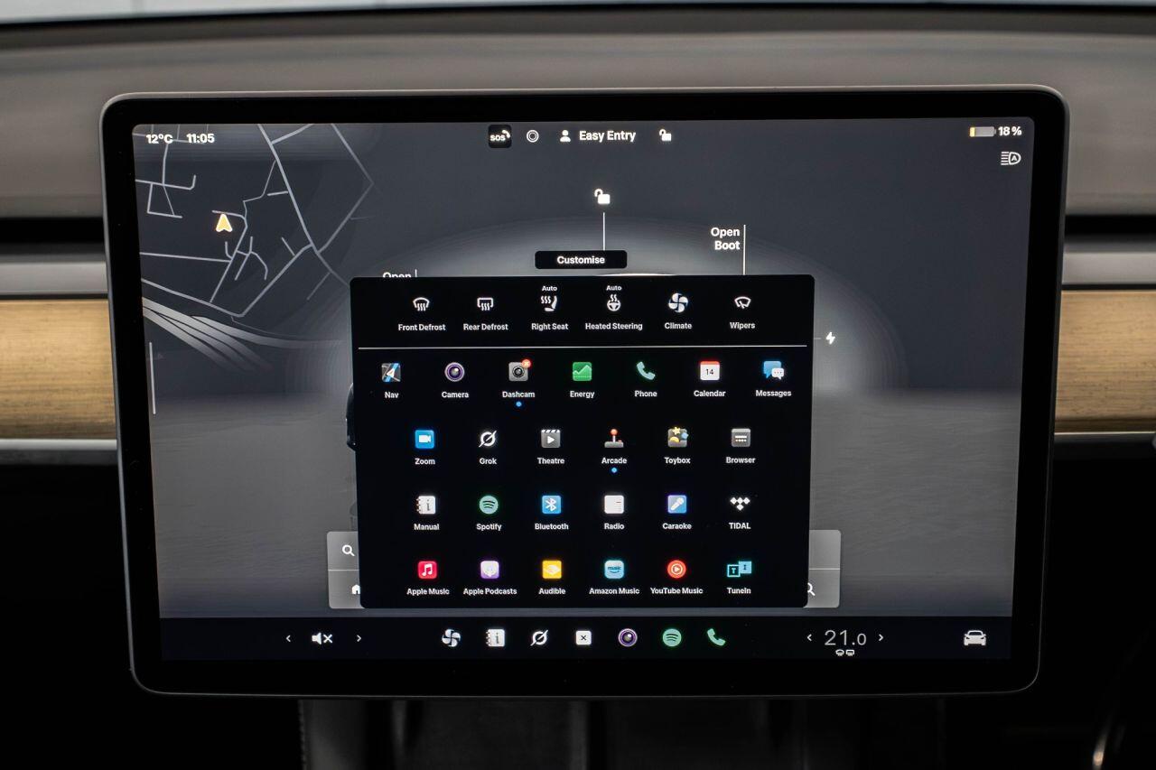 Tesla Model Y view 33