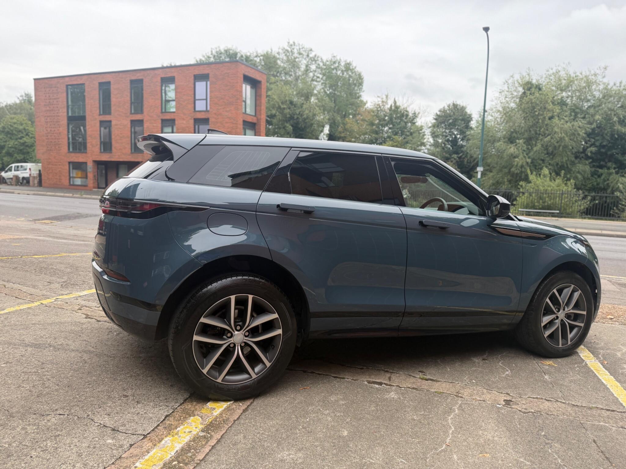 Land Rover Range Rover Evoque view 8