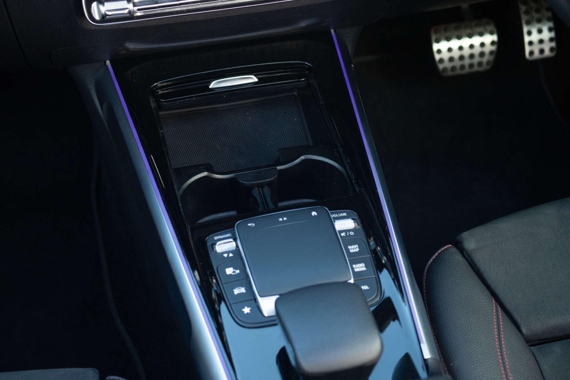 Mercedes-Benz GLB view 54