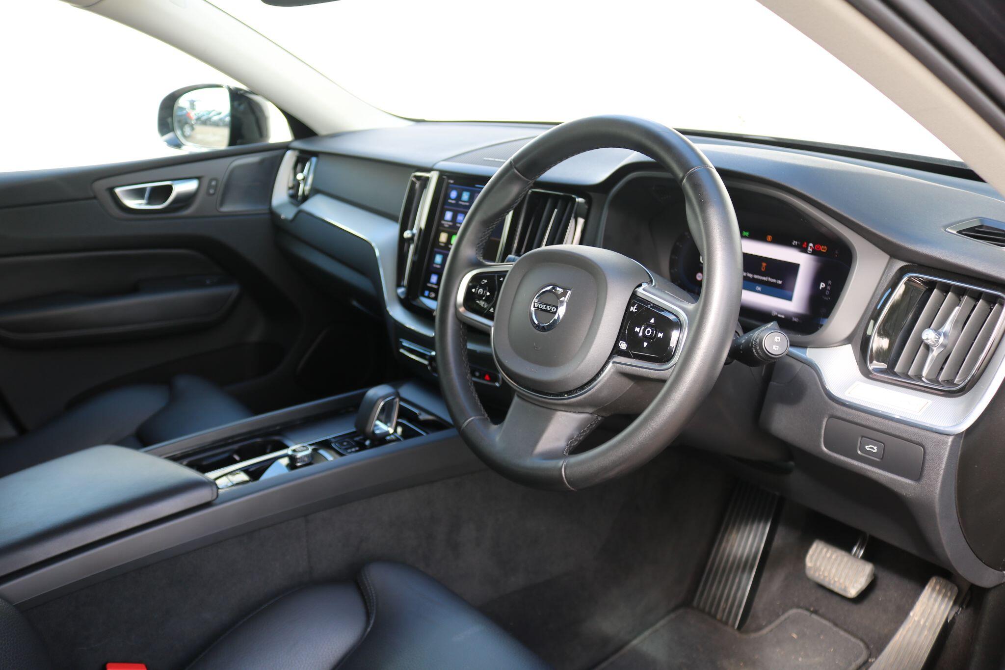 Volvo XC60 view 17
