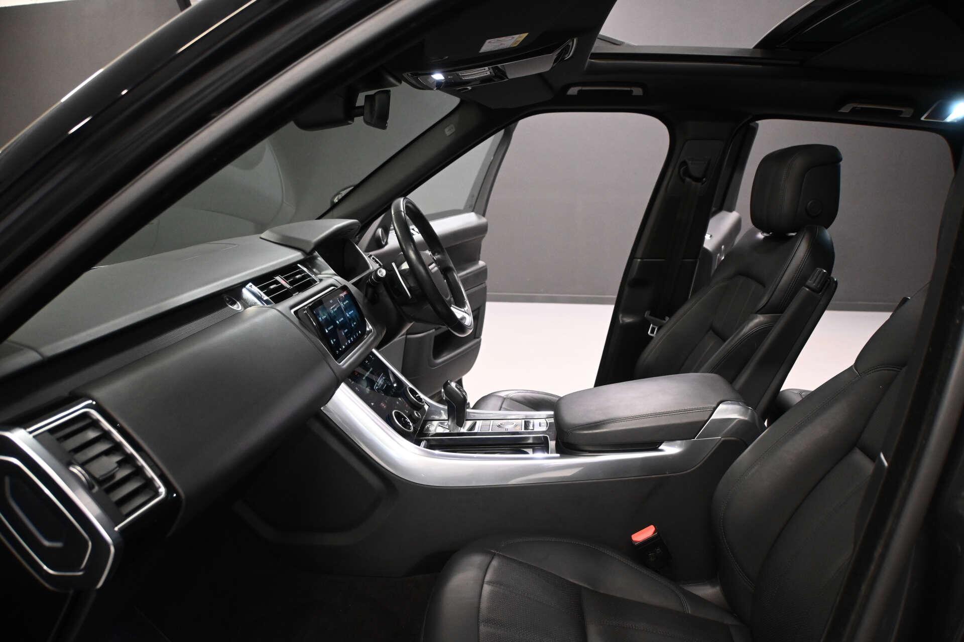 Land Rover Range Rover Sport view 10