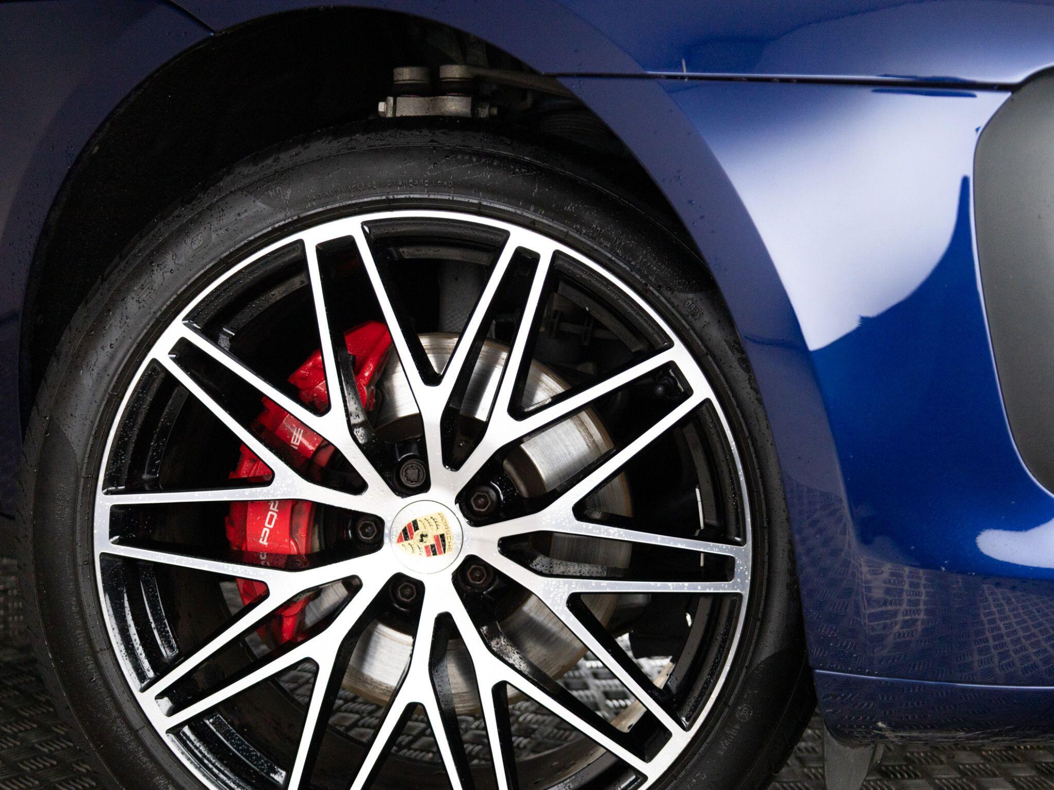 Porsche Macan view 46