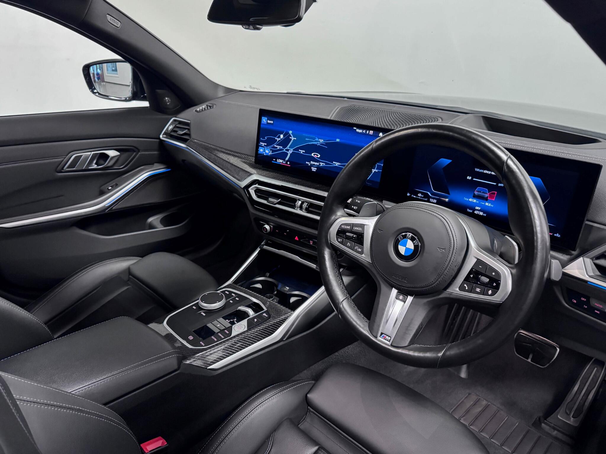 BMW 3 Series view 38