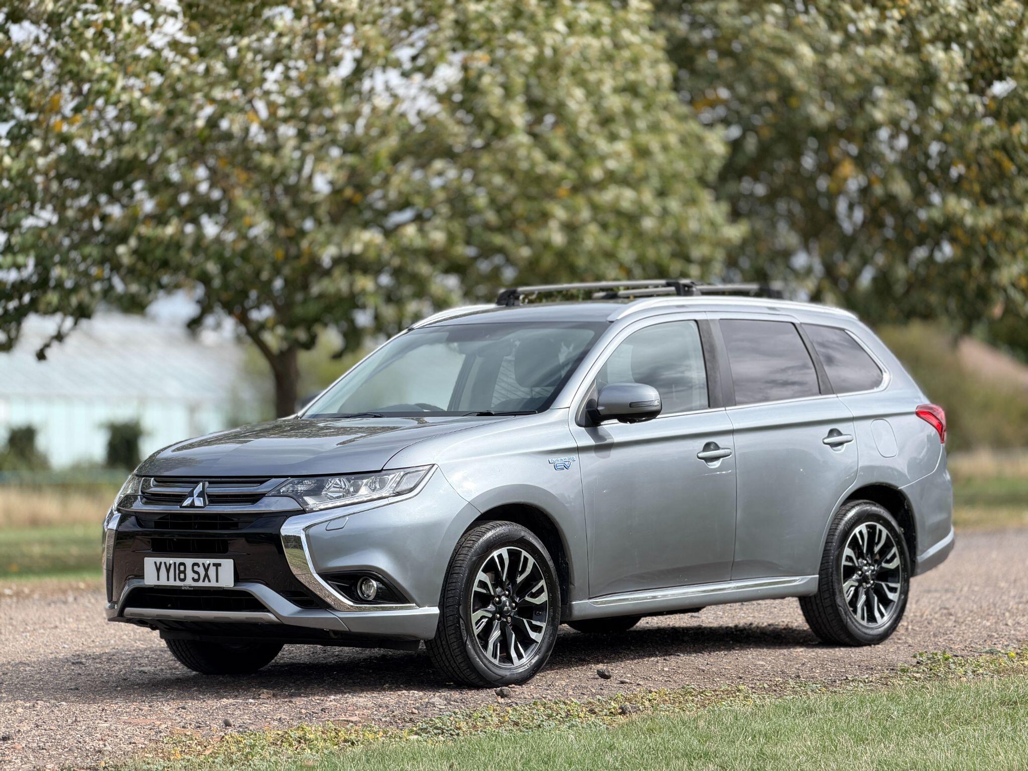 Mitsubishi Outlander view 17