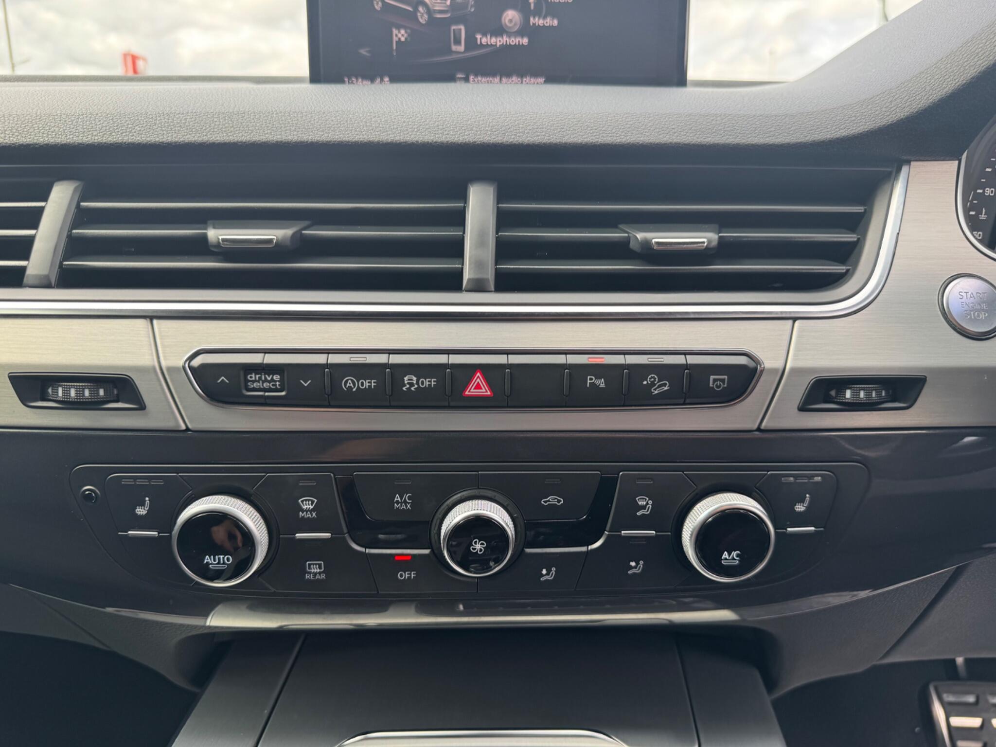 Audi Q7 view 51