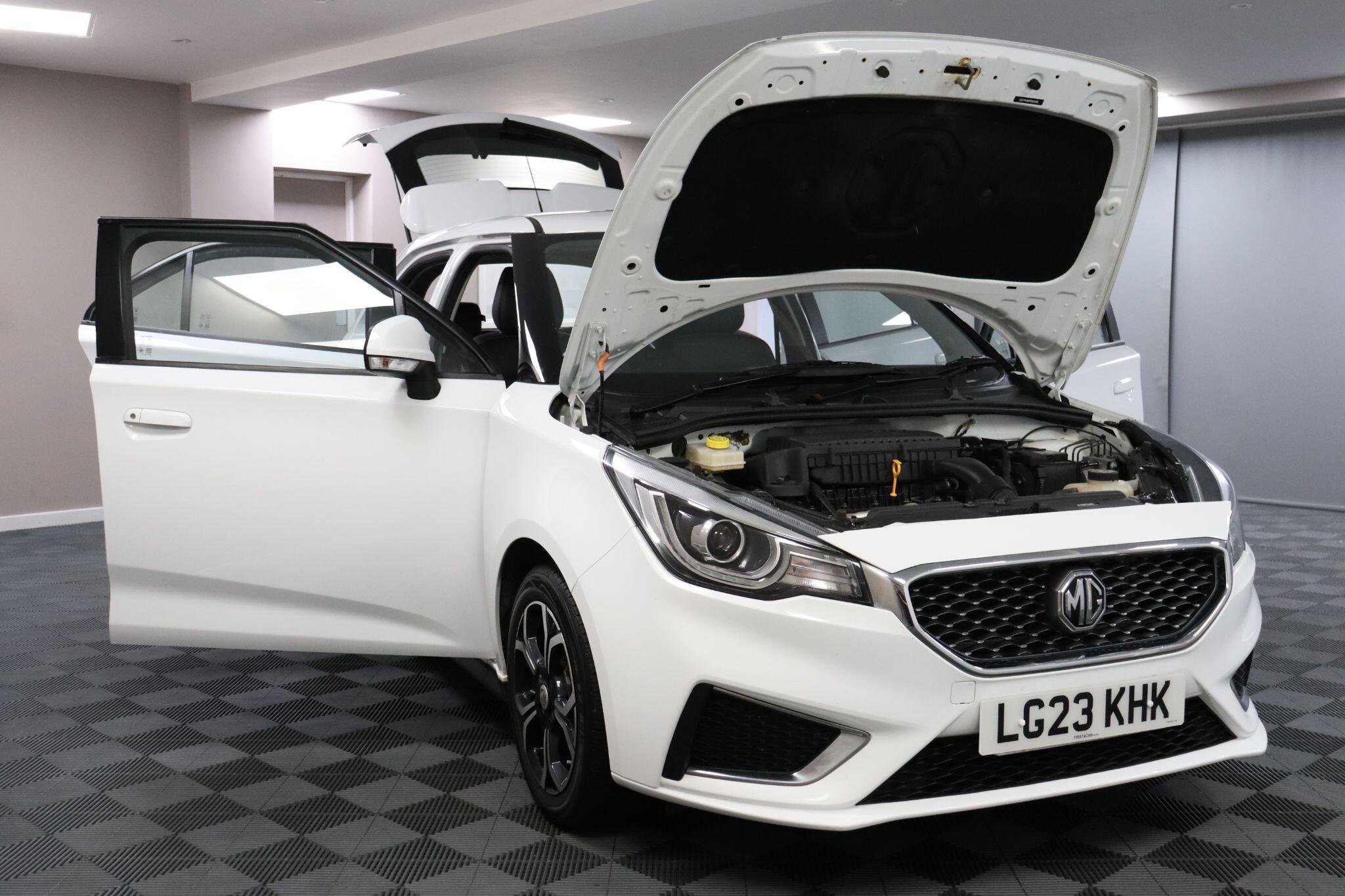 MG MG3 view 15