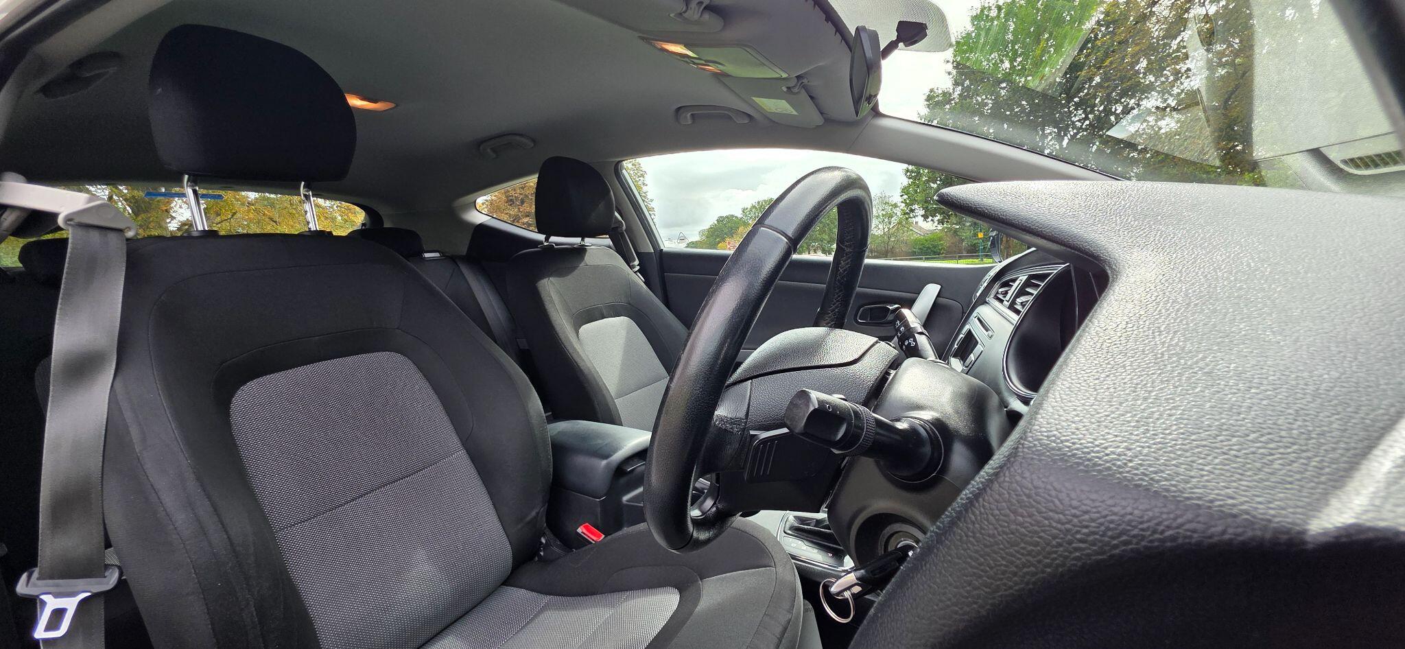 Kia ProCeed view 27