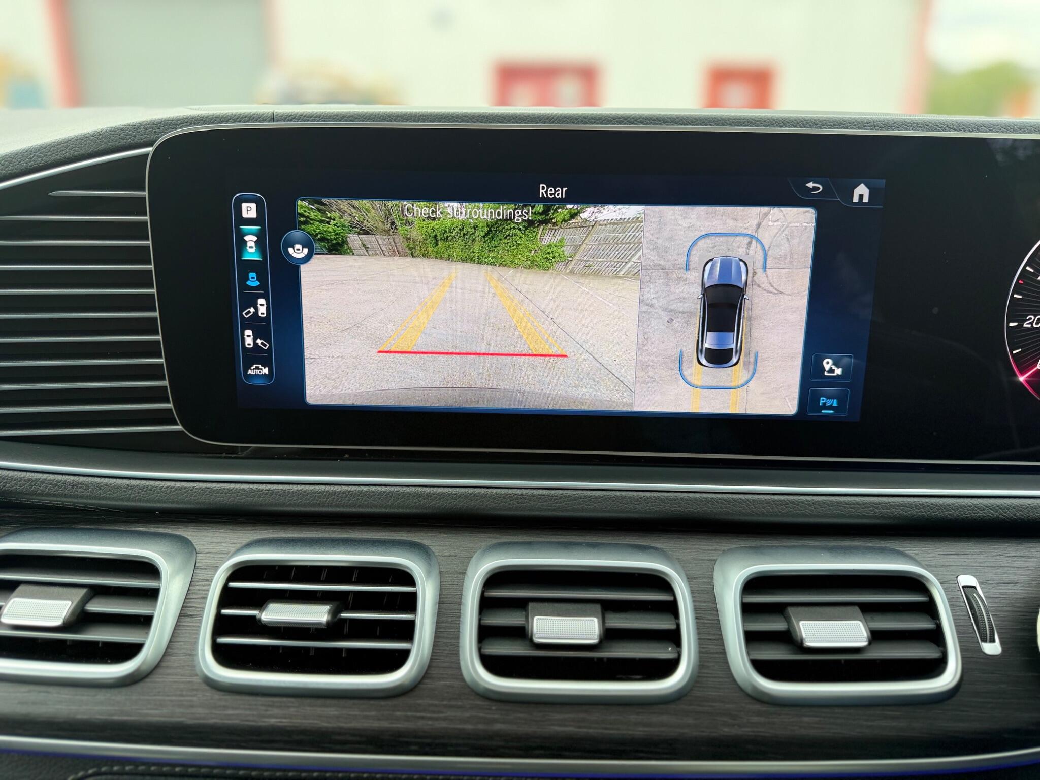 Mercedes-Benz GLE view 39
