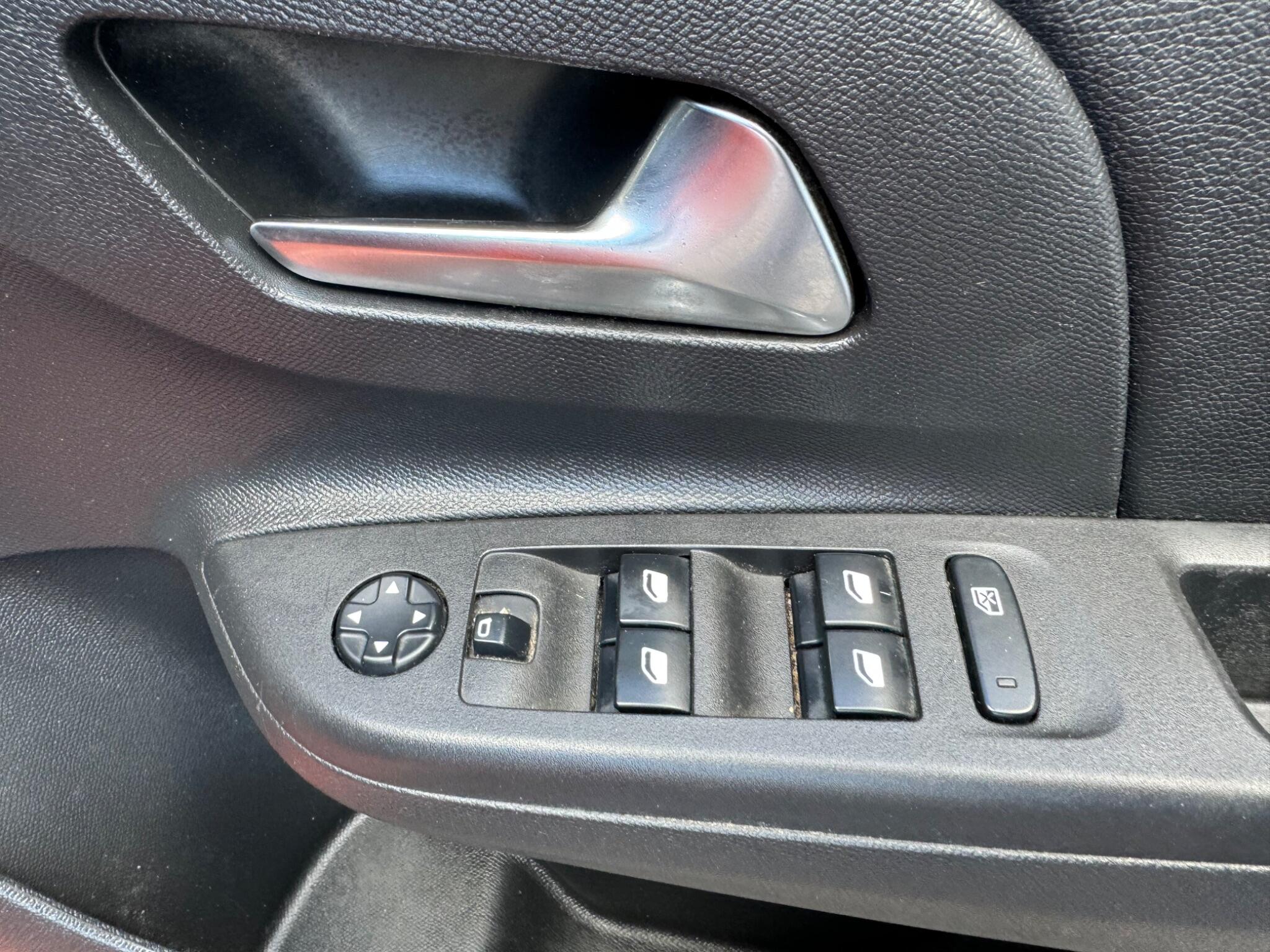Vauxhall Corsa view 30