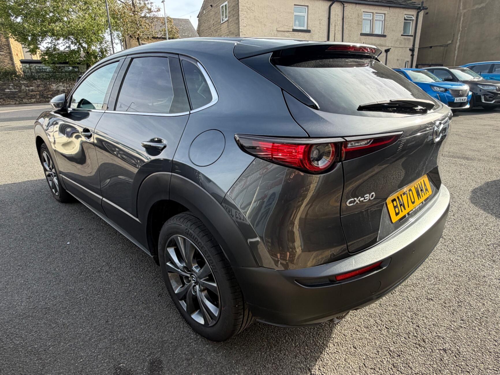 Mazda CX-30 view 8