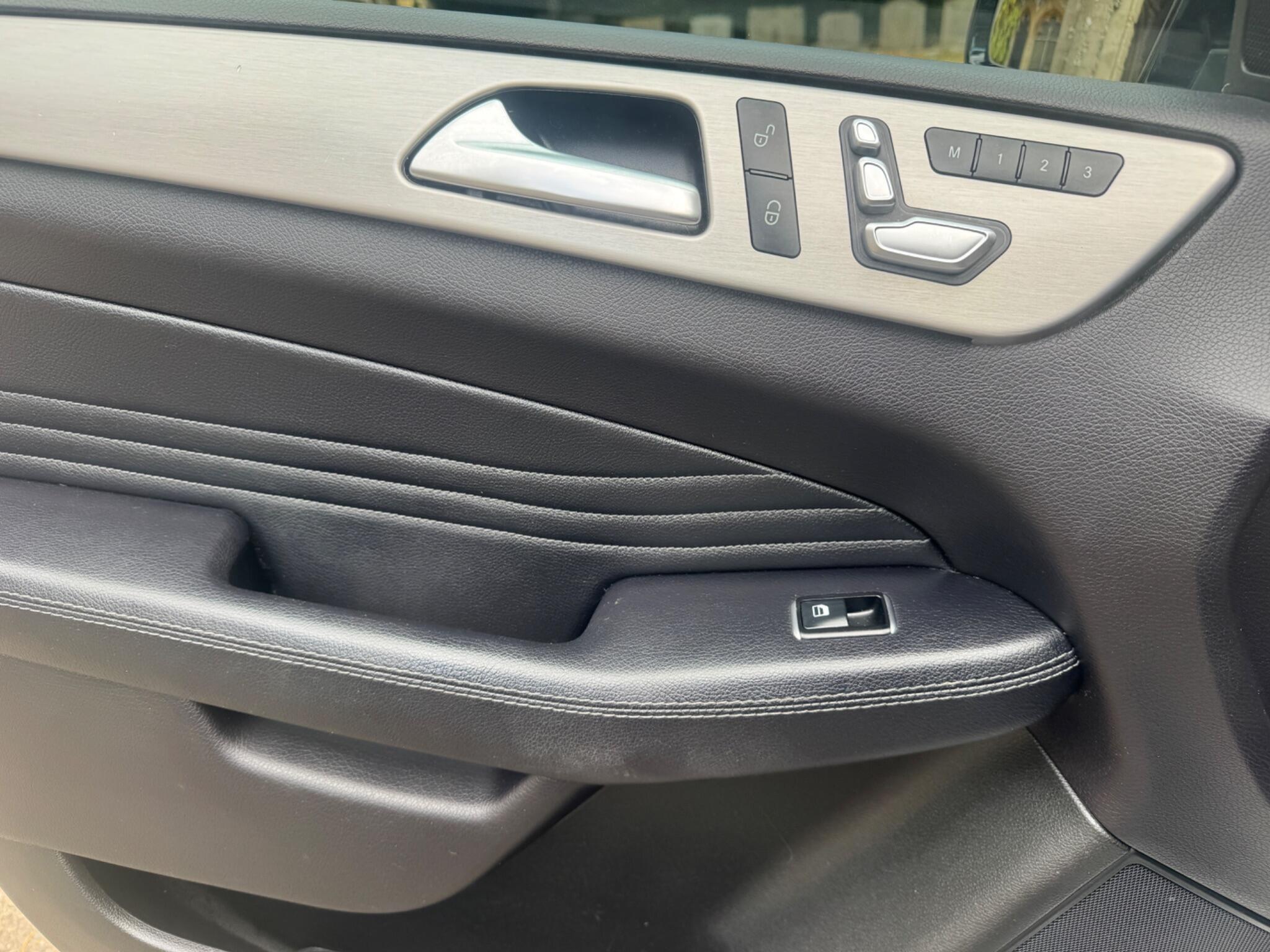 Mercedes-Benz Gle view 40